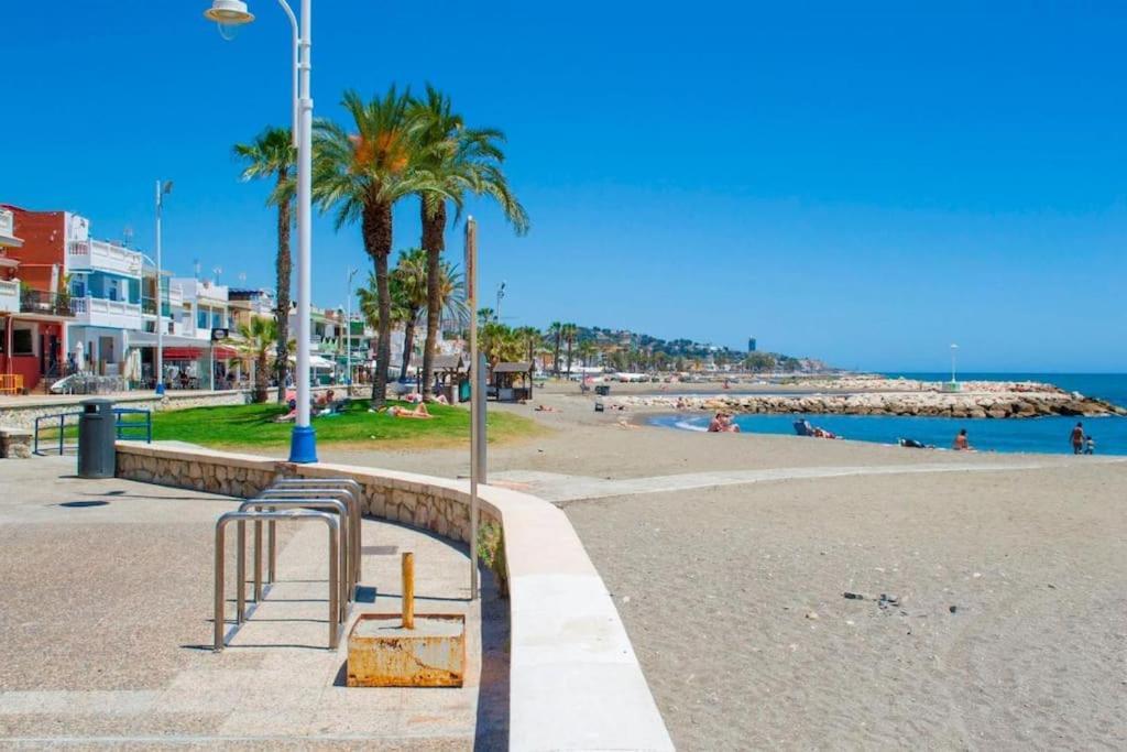 Vivienda Unica A 10 Metros De La Playa Villa Malaga Exterior photo